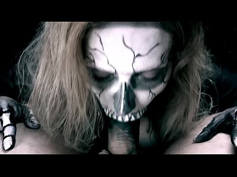 ❤️ Demon jente suger kuk med sin svarte munn og svelger cum. ️ Porno hos oss no.special-grasser.ru ﹏